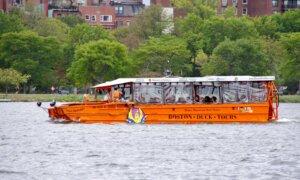 Boston Duck Boat Captains Rescue Toddler and Father From Charles River